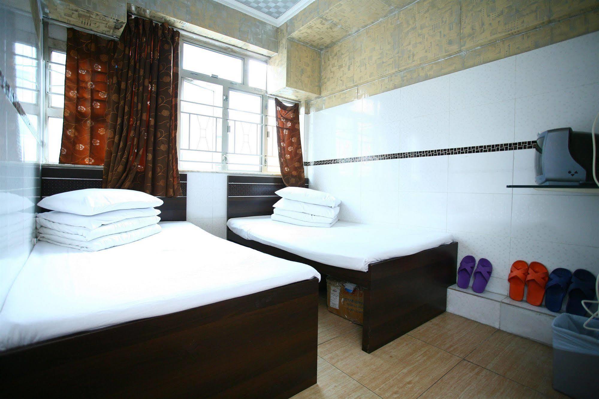 H K Commercial Inn Kowloon  Buitenkant foto